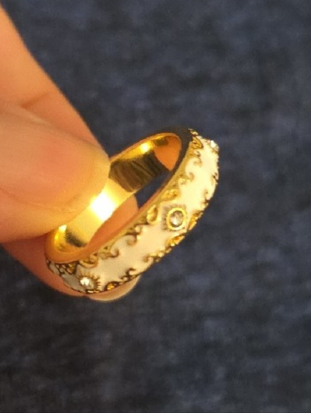 White Enamel Over Gold Tone Ring With CZ Accents NIB Size 7 - Picture 2 of 5